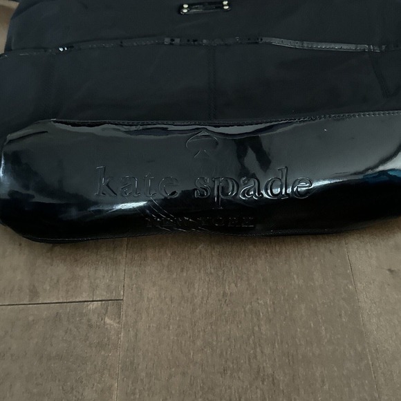 Kate Spade New York Black Tote Bag Nylon Zipper Pockets Large Tote Shoulder - Picture 2 of 5